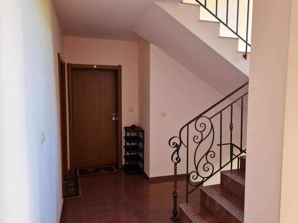 Aпартамент Момина Сълза Apartment ฮิซาเรีย ภายนอก รูปภาพ